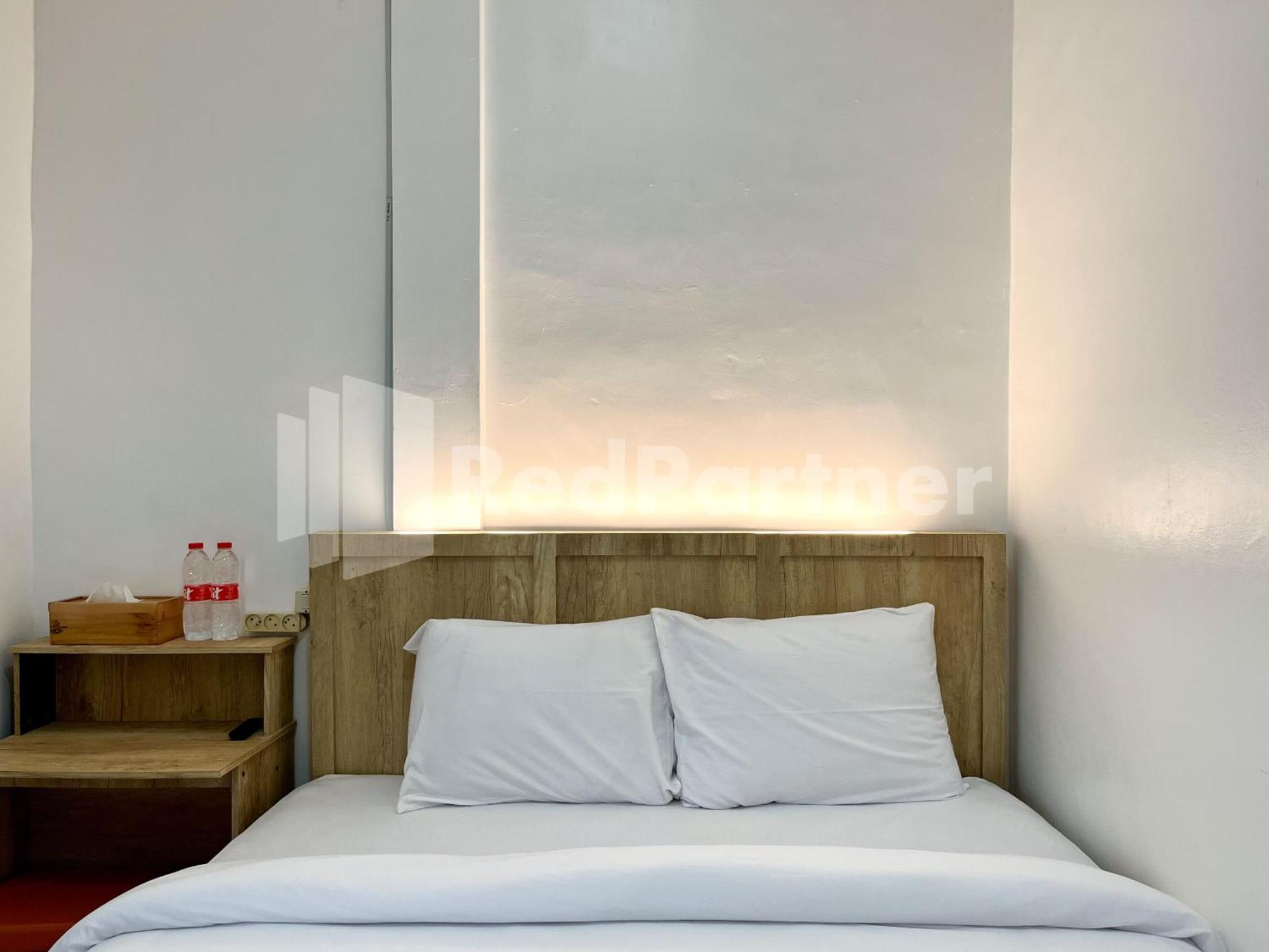 D Palma Near Lokananta Manahan Mitra Reddoorz Surakarta  Экстерьер фото